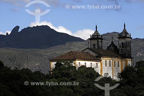  Subject: Sao Francisco de Paula Church with Itacolomi Peak in the background / Place: Ouro Preto City - Minas Gerais State - Brazil / Date: April 2009 