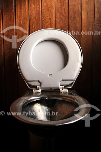  Subject: Toilet - Train / Place: Ouro Preto City - Minas Gerais State - Brazil / Date: April 2009 