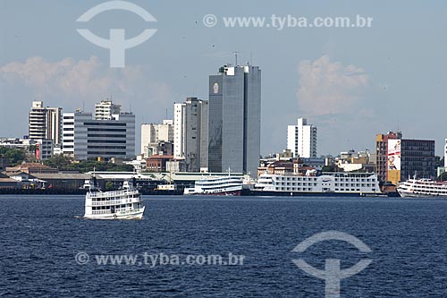  Subject: Boat in front of Manaus City, capital of Amazonas state / Place: Manaus city - Amazonas state - Brazil / Date: July 2007 