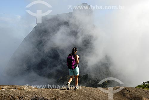  Subject: Trekking in the peak of Pedra Bonita. Pedra da Gávea in the backgroung / Place: Rio de Janeiro city - Rio de Janeiro State - Brazil / Date: 3/2009 