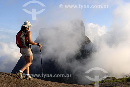  Subject: Trekking in the peak of Pedra Bonita. Pedra da Gávea in the backgroung / Place: Rio de Janeiro city - Rio de Janeiro State - Brazil / Date: 3/2009 