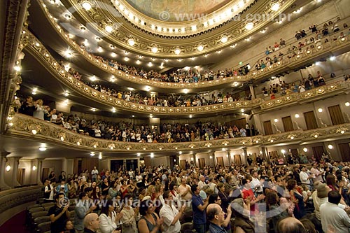  Subject: Cheers during classical music concert in the Municipal Theater of Rio de Janeiro / Place: Centro - Rio de Janeiro city - Rio de Janeiro state - Brazil / Date: 2008  