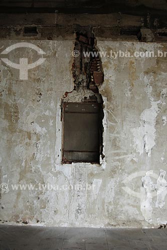  Wreckage details in the interior of Brasil Ave. 500, Headquarters of Jornal do Brasil for 29 years, during works to transform it in the HTO (Orthopedic Trauma Hospital)  - Rio de Janeiro city - Rio de Janeiro state (RJ) - Brazil