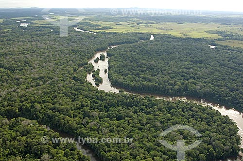 Subject: Uraricoera river, next to Maraca ESEC (Ecological Station) in Maraca island / Place: Roraima state - Brazil / Date: January 2006 