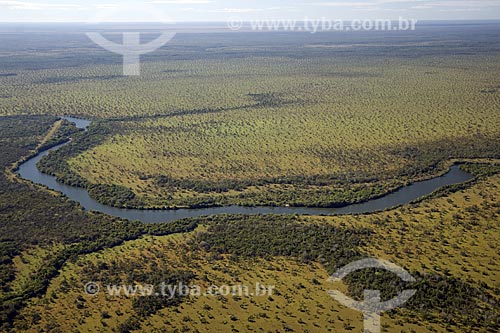  Subject: Aerial view of a river, tributary of Araguaia river in the southern zone of Araguaia National Park / Place: Tocantins state - Brazil / Date: June 2006 