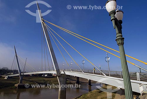  Subject: Governador Joaquim Macedo footbridge over Acre River / Place: Rio Branco City - Acre State - Brazil / Date: June 2008 