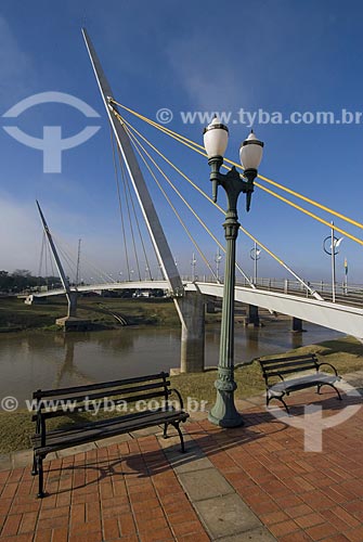  Subject: Governador Joaquim Macedo footbridge over Acre River / Place: Rio Branco City - Acre State - Brazil / Date: June 2008 