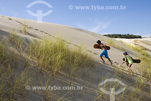  Subject: Dunes - Siriu Beach / Place: Garopaba City - Santa Catarina State - Brazil / Date: May 2009 