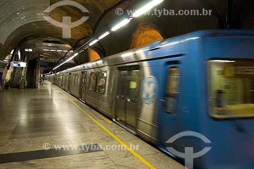  Subject: Subway train reaching the station - Metro Rio / Place: Rio de Janeiro city - Rio de Janeiro state - Brazil / Date: August 2009 