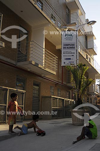  Subject: PAC (Growth Acceleration Program) - First Residencial Unit in Complexo do Alemão / Place: Rio de Janeiro city - Rio de Janeiro state - Brazil / Date: 07/07/2009 