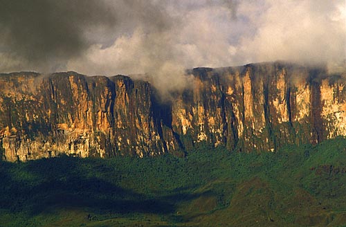  Subject: Monte Roraima ( Roraima Mount ), part of Canaima National Park / Place: Santa Helena de Uairén - Venezuela / Date: March, 2009 