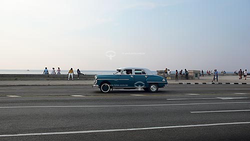  Subject: Old car at Malecon / Local: Havana - Cuba / Date: october 2009 