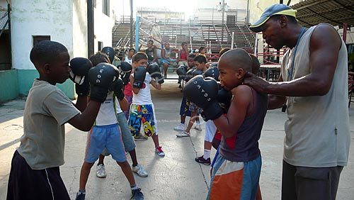  Subject: Children in school of boxing / Local: Havana - Cuba / Date: october 2009 