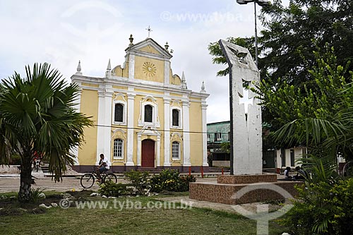  Subject: Matriz square with Divino Espirito Santo church / Place: Moju city - Para state - Brazil / Date: April 2009 