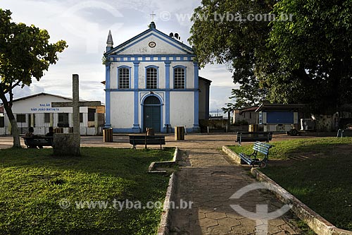  Subject: Sao Joao Batista church in Vila do Conde square (1863) / Place: Barbacena city - Para state - Brazil / Date: April 2009 