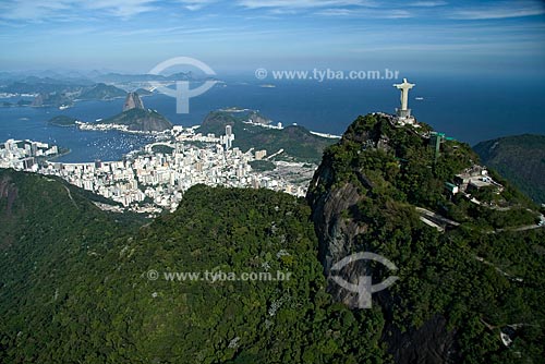  Subject: Aerial view of Christ Redeemer with the Southern Zone of Rio de Janeiro and the Sugar Loaf in the Background / Place: Rio de Janeiro city - Rio de Janeiro state - Brazil / Date: October 2009 