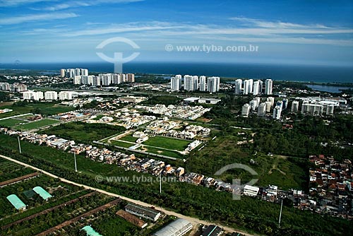  Subject: Aerial view of favela (slum) in Recreio dos Bandeirantes neighborhood / Place: Rio de Janeiro city - Rio de Janeiro state - Brazil / Date: Outubro de 2009 