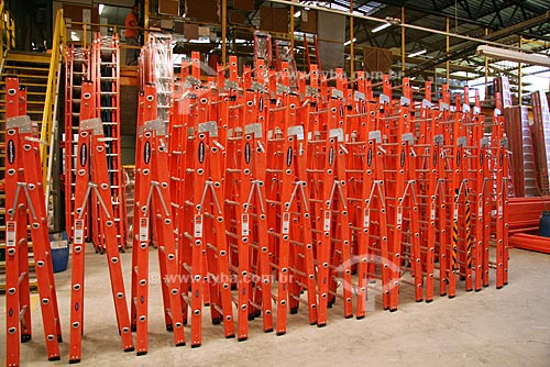  Subject: Ladder factory of the Cogumelo company - ladders made of fiberglass and aluminum  / Place:  Campo Grande neighborhood - Rio de Janeiro city - Rio de Janeiro state - Brazil  / Date: 03/11/2009 