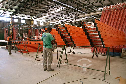  Subject: Ladder factory of the Cogumelo company - ladders made of fiberglass and aluminum  / Place:  Campo Grande neighborhood - Rio de Janeiro city - Rio de Janeiro state - Brazil  / Date: 03/11/2009 