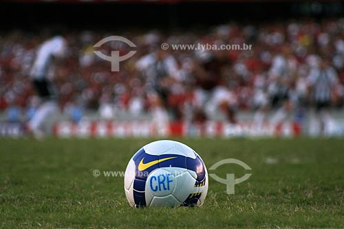  Subject: Soccer ball at the Mario Filho stadium grass (Maracana) - Flamengo x Santos  / Place:  Maracana neighborhood - Rio de Janeiro city - Rio de Janeiro state - Brazil  / Date: 31/10/2009 