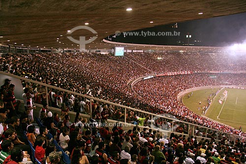  Subject: Supporters of the Flamengo soccer team at the Mario Filho stadium (Maracana) - Flamengo x Santos  / Place:  Maracana neighborhood - Rio de Janeiro city - Rio de Janeiro state - Brazil  / Date: 31/10/2009 