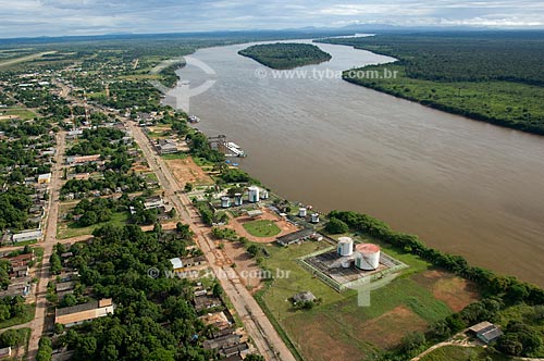  Subject: Aerial view of Caracarai City and the Rio Branco (White River)  / Place:  Caracarai City - Roraima State - Brazil  / Date: Janeiro de 2006 