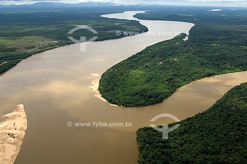  Subject: Meeting of the waters of rivers Mucajai and Rio Branco  / Place:  Mucajai City - Roraima State - Brazil  / Date: Janeiro de 2006 
