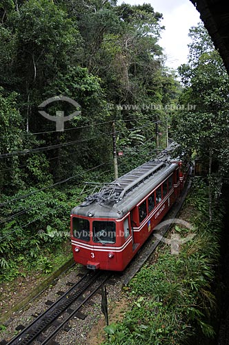  Subject: Tram going to Christ the Redeemer (Corcovado) - Tijuca National Park  / Place:  Rio de Janeiro city - Rio de Janeiro state - Brazil  / Date: 20/08/2009 