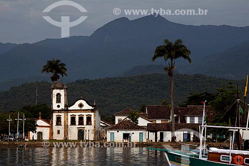  Subject: Santa Rita Church and boats, viewed from the Paraty bay / Place: Paraty city - Costa Verde (Green Coast) region - Rio de Janeiro state - Brazil / Date: Janeiro 2010 