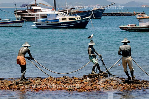  Subject: Statues of Fishermen pulling their nets at the Armaçao Beach  / Place:  Buzios city - Rio de Janeiro state - Brazil  / Date: 2009 