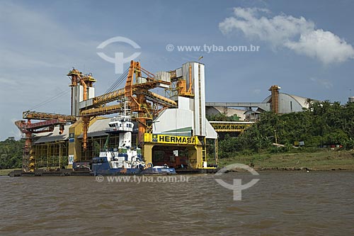  Subject: Terminal for soy grains cargo of the Hermasa Navegacao da Amazonia company, in the Amazonas river  / Place:  Itacoatiara city - Amazonas state - Brazil  / Date: 11/2007 