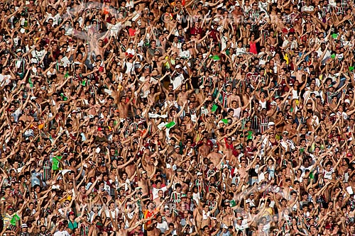  Subject: Supporters of the Fluminense soccer team at the Mario Filho stadium ( Maracana ) - Game: Fluminense x Palmeiras / Place: Maracana neighborhood - Rio de Janeiro city - Rio de Janeiro state - Brazil / Date: 08/11/2009  