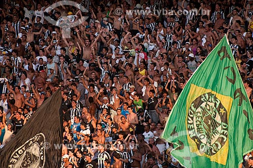  Subject: Supporters of the Botafogo soccer team at Engenhao (Joao Havelange Olympic Stadium) - Game Botafogo x Sao Paulo / Place: Engenho de Dentro neighborhood - Rio de Janeiro city - Rio de Janeiro state - Brazil / Date: 22/11/2009 