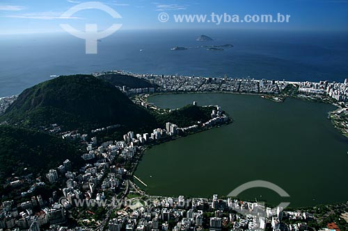  Subject: Aerial view of the Lagoa Rodrigo de Freitas with Ipanema neighborhood in the background / Place: Rio de Janeiro city - Rio de Janeiro state - Brazil / Date: 11/2009 
