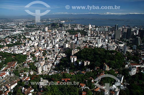  Subject: Aerial view of Santa Teresa neighborhood, with the downtown of Rio de Janeiro city in the background / Place: Rio de Janeiro city - Rio de Janeiro state - Brazil / Date: 11/2009 