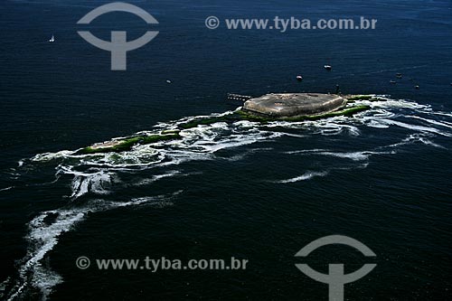 Subject: Aerial view of the Tamandare da Laje Fortress, at the Laje Island, in the Guanabara Bay`s mouth / Place: Rio de Janeiro city - Rio de Janeiro state - Brazil / Date: 11/2009 