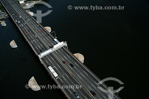  Subject: Aerial view of the Rio-Niteroi Bridge  / Place:  Rio de Janeiro city - Rio de Janeiro state - Brazil  / Date: 11/2009 