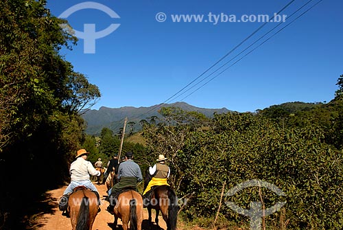  Subject:  Ride from Visconde de Maua (RJ) to Fragaria (MG), in horses of the Campolina breed, through the Serra da Mantiqueira (Mantiqueira Ridge)  / Place:  Between Rio de Janeiro and Minas Gerais state - Brazil  / Date: 05/2009 