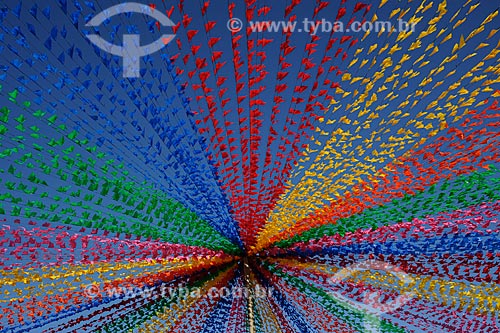  Subject: Colored Pennants for Sao Joao Feast  / Place: Aracaju city - Sergipe state - Brazil / Date: junho 2009 