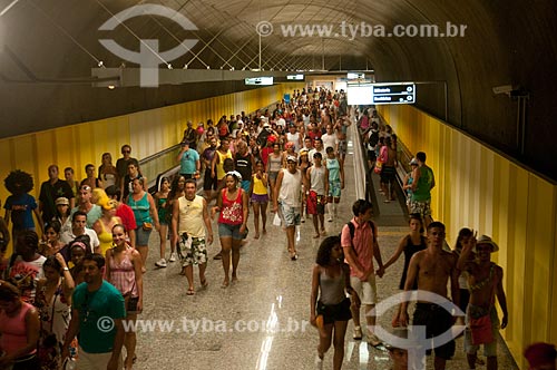  Subject: Metro station crowded during brazilian carnival / Place: Rio de Janeiro city - Rio de Janeiro state - Brazil  / Date: 16/02/2010 