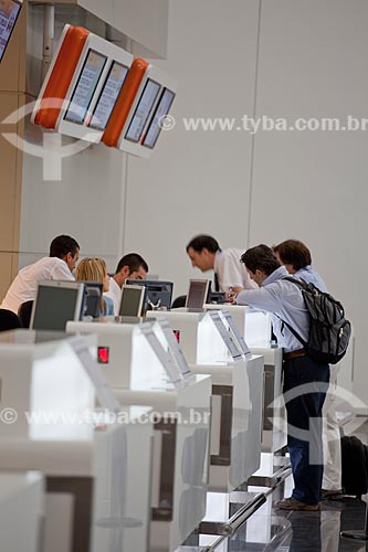 Subject: Check-in area of Carrasco International Airport  / Place:  Montevideo - Uruguay  / Date: 10/03/2010 