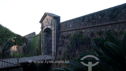  Portón de Campo (the City Gate), the main landmark of the city. It was rebuilt between 1968 and 1971 by the ruins of the old wall and wooden drawbridge   - Colonia do Sacramento city - Uruguay