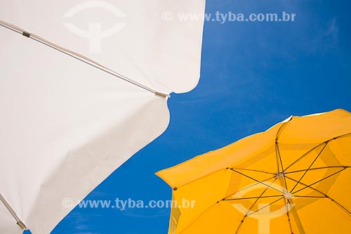  Subject: Beach umbrellas  / Place:  Florianopolis city - Santa Catarina state - Brazil  / Date: 01/2010 