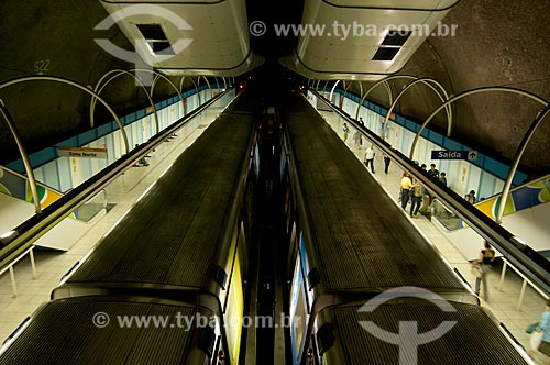  Subject: Underground trains at Cantagalo station (Copacabana) - Metro Rio  / Place:  Rio de Janeiro City - Rio de Janeiro State - Brazil  / Date: Agosto de 2009 