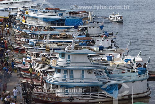  Subject: Boats anchored at Manaus Port in the Negro River bank  / Place:  Manaus city - Amazonas state - Brazil  / Date: 25/10/2007 