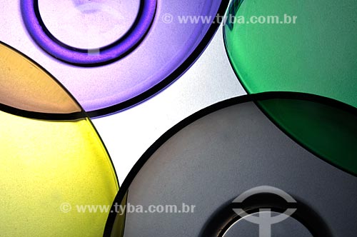  Subject: Colored bowls / Place: Studio / Date: 04/2010 