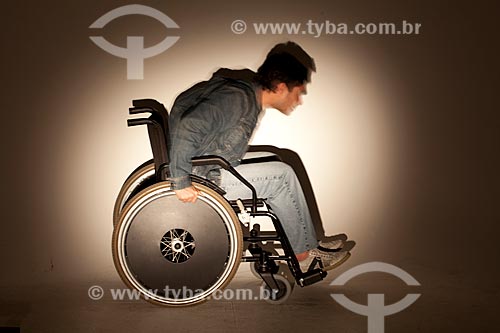  Subject: Man running in a wheelchair  / Place:  Rio de Janeiro city - Rio de Janeiro state - Brazil  / Date: 08/06/2010 