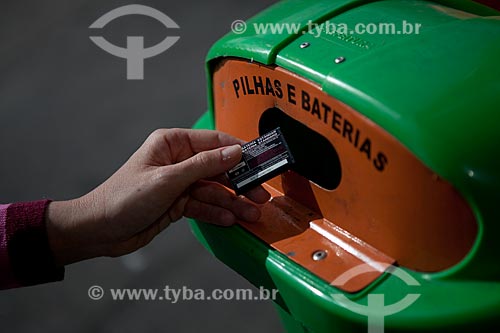  Subject: Selective collection dump for recycling batteries  / Place:  Rio de Janeiro city - Rio de Janeiro state - Brazil  / Date: 12/10/2010 