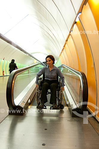  Subject: Moving sidewalk facilitating access for wheelchair users to the subway in Arcoverde station  / Place:  Rio de Janeiro city - Rio de Janeiro state - Brazil  / Date: 08/06/2010 