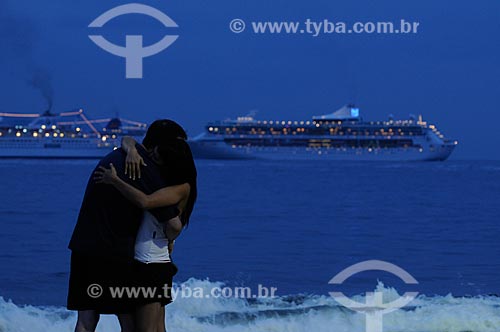  Subject: A couple kissing in the reveillon of Copacabana Beach  / Place:  Rio de Janeiro city - Rio de Janeiro state - Brazil  / Date: 31/12/2008 